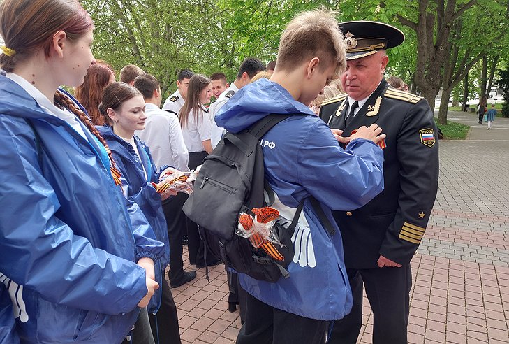 В Севастополе стартовала ежегодная патриотическая акция «Георгиевская лента»