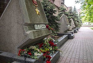 Севастопольцы почтили память жертв одесской трагедии