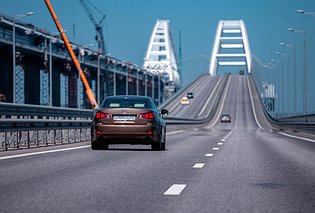 За шесть лет по Крымскому мосту проехали более 26 млн машин и автобусов