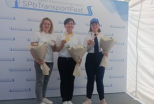 Водитель автобуса из Севастополя заняла второе место на транспортном фестивале в Санкт-Петербурге