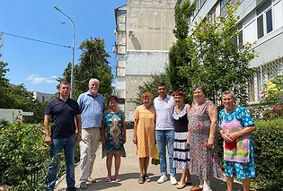 Власти Севастополя проверили подвальные помещения в одном из районов Севастополя